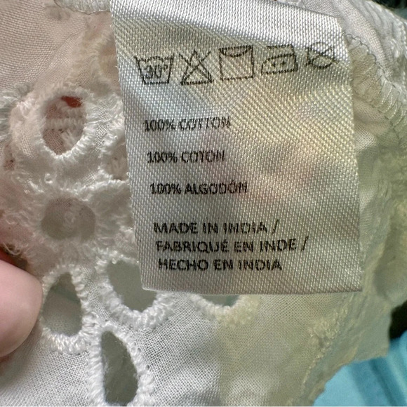 Anthropologie Maeve white TIE-FRONT LACE LAYER - One Size, eyelet, tassel - Picture 5 of 7